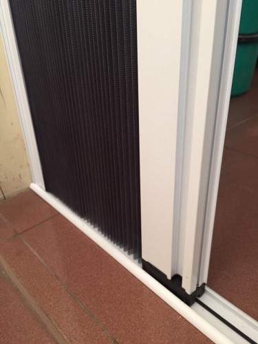 cửa lưới 15